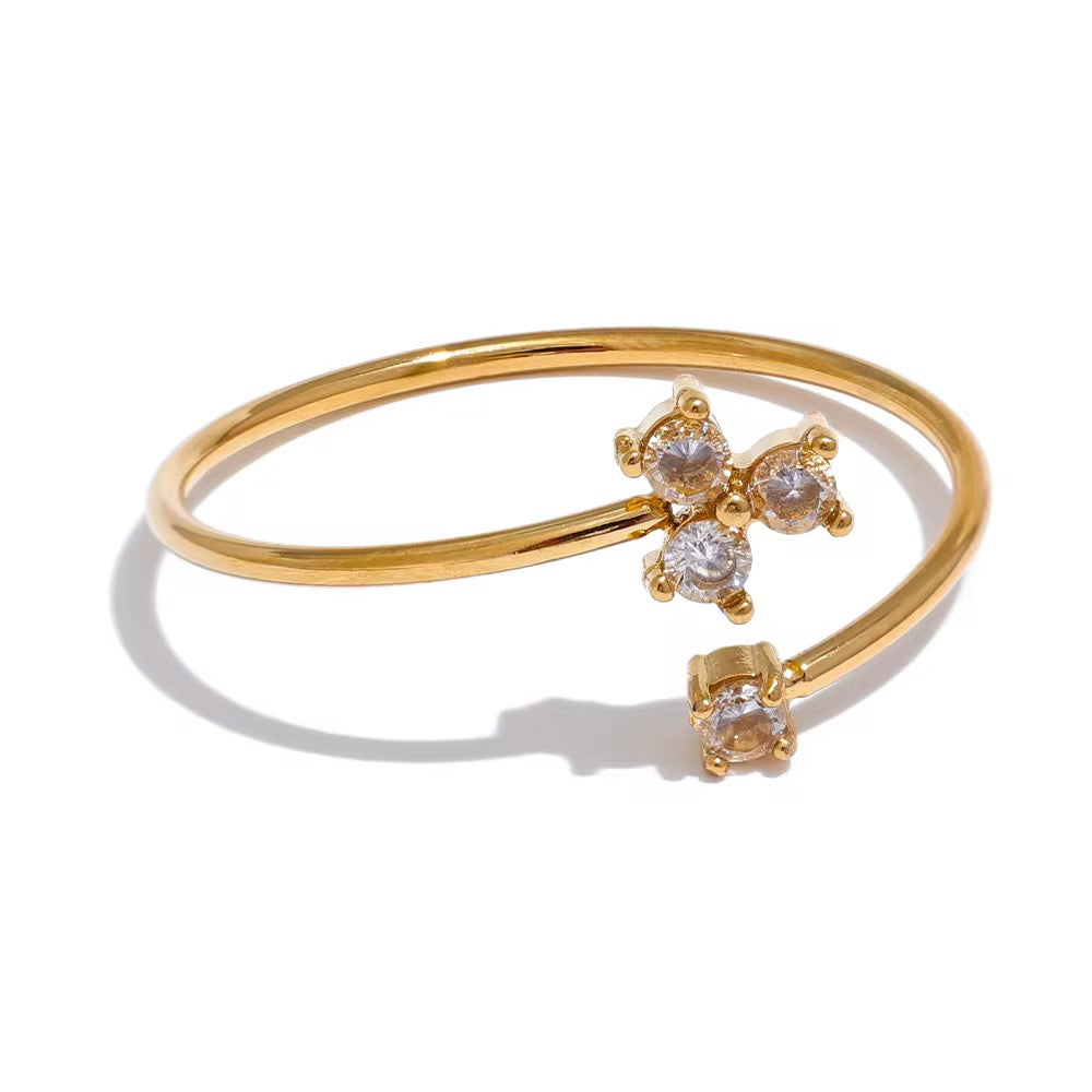 Royal Loop Ring