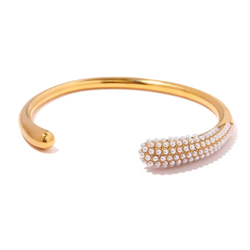 Pearl Poise Bracelet