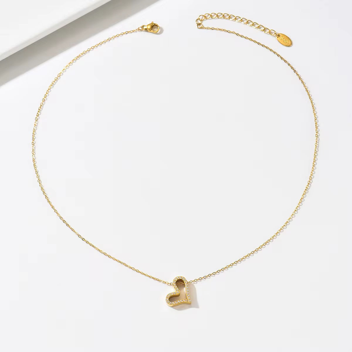 Amora Heart Neckchain