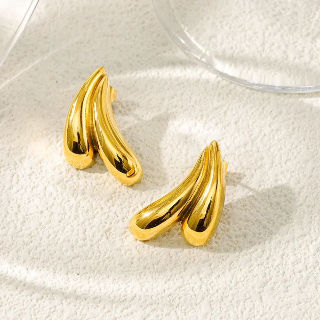 Lustrous Mirage Earrings