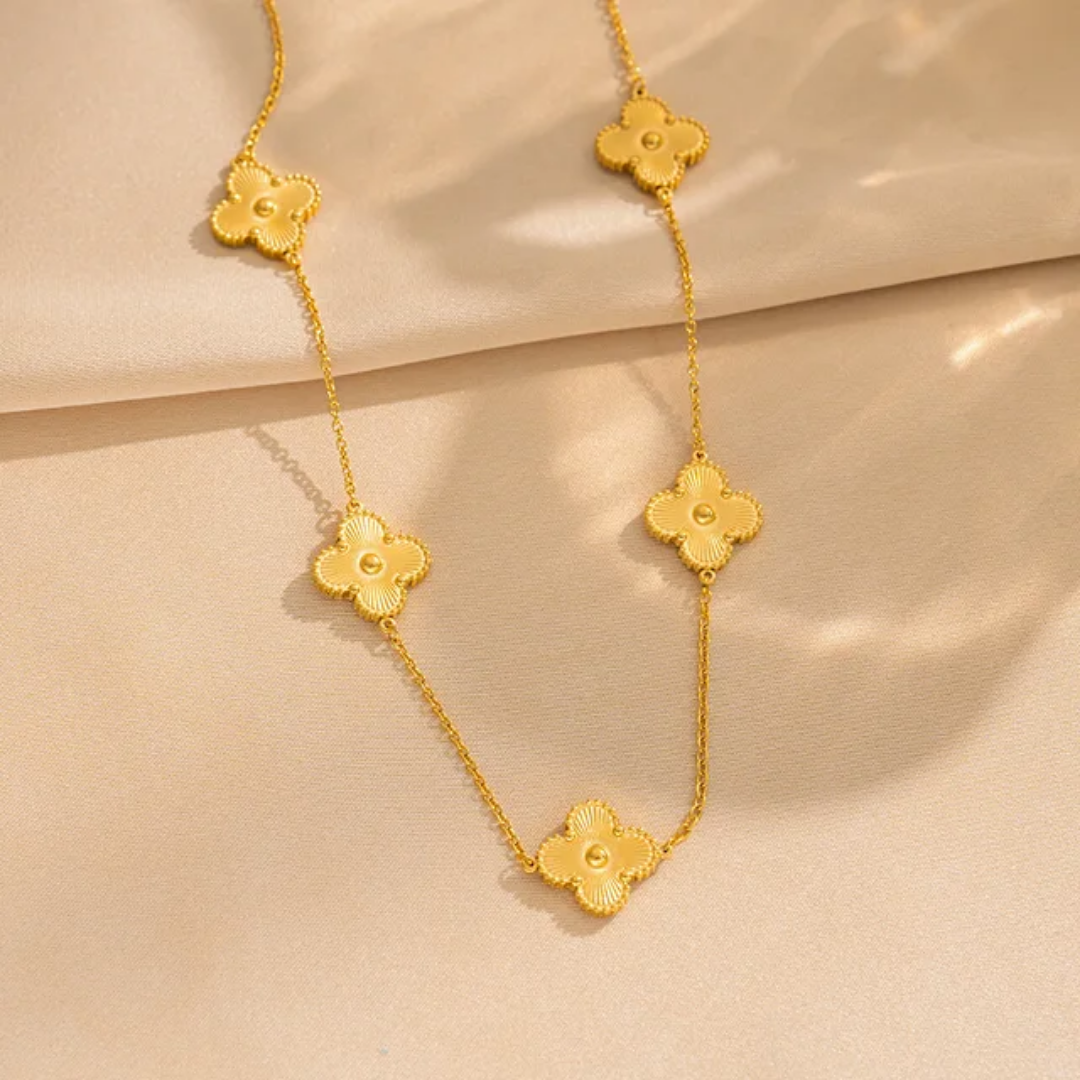 Gold Clover jewellery set