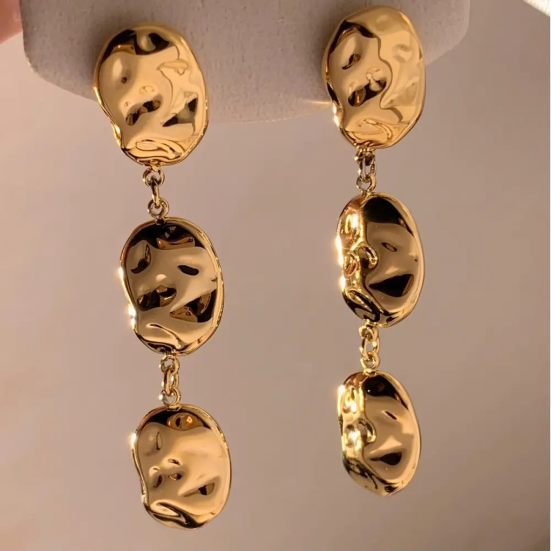 Golden Rhapsody Earrings