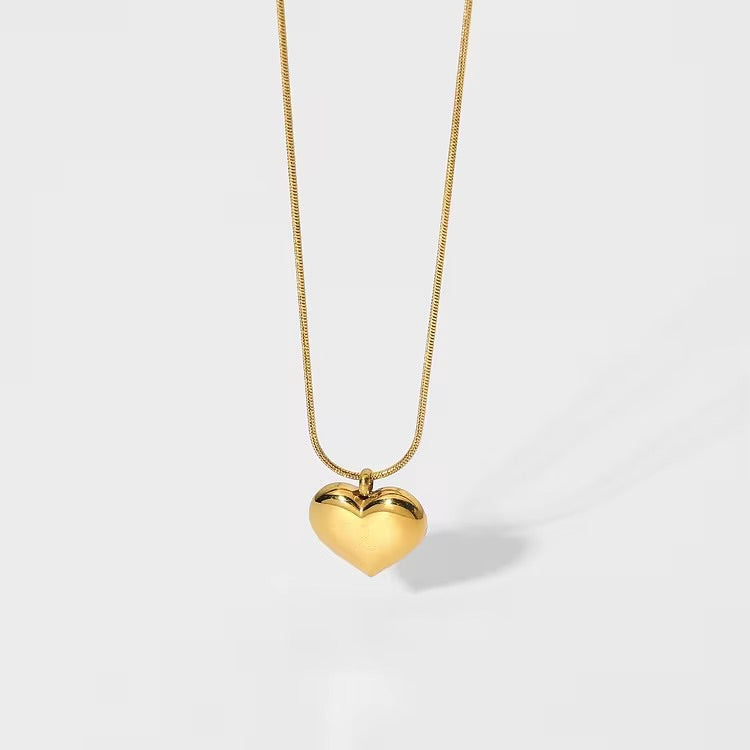 Sleek Heart Neckchain