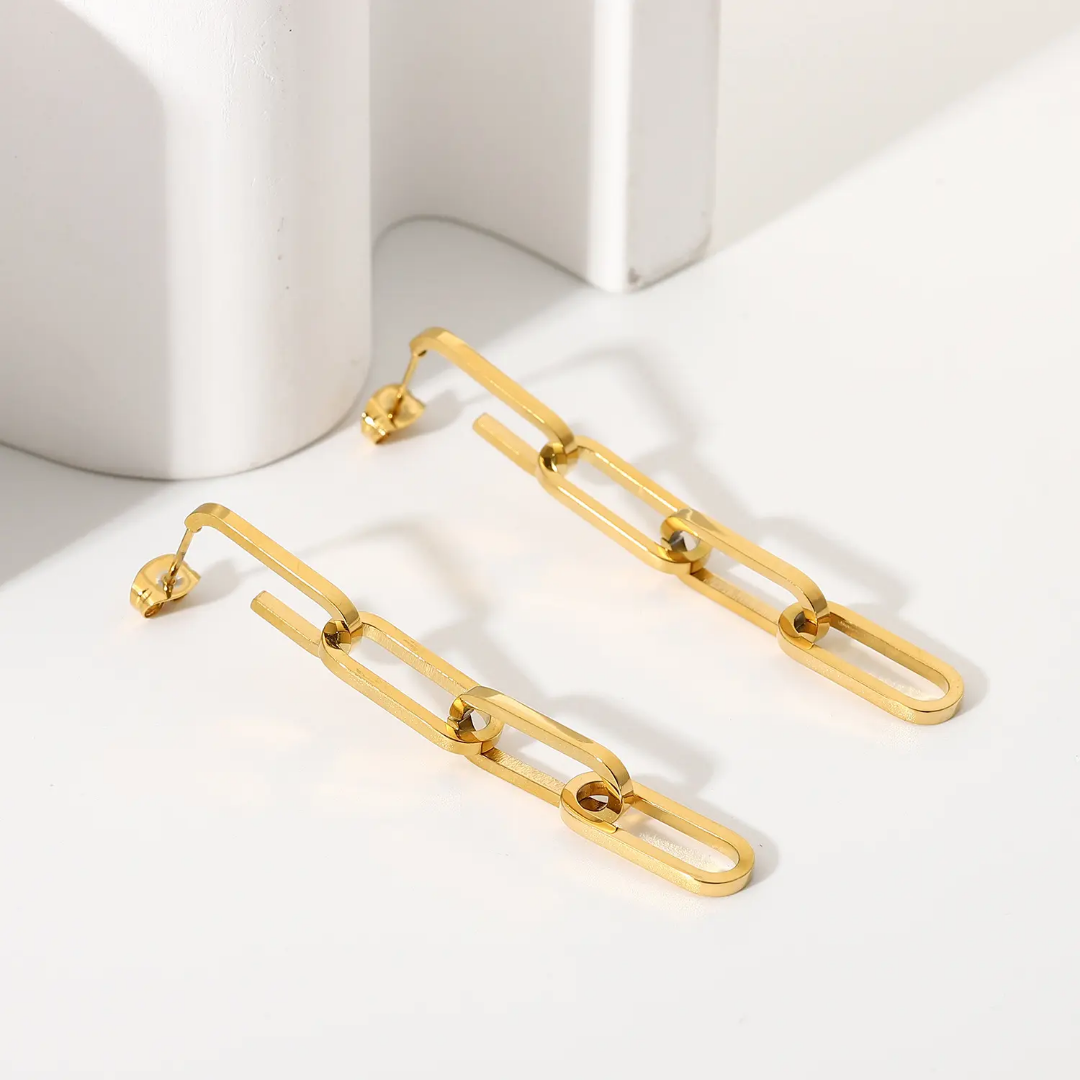 Gleaming Grace Earrings