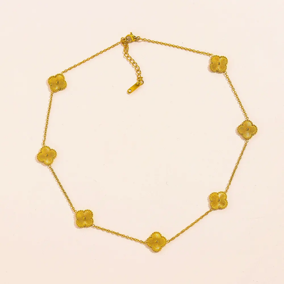 Gold Clover jewellery set