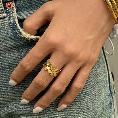 Floret Whisper Ring