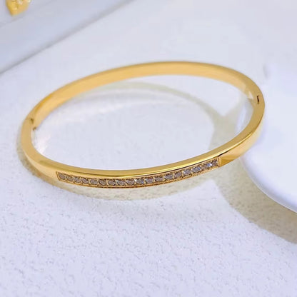 Royal Embrace Bracelet