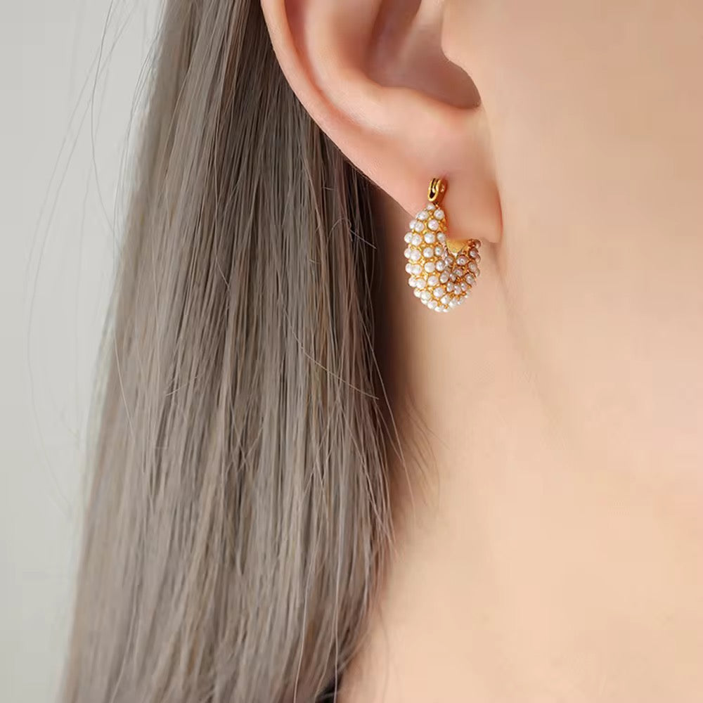 Pearl Edit hoop Earrings
