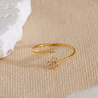 Royal Loop Ring