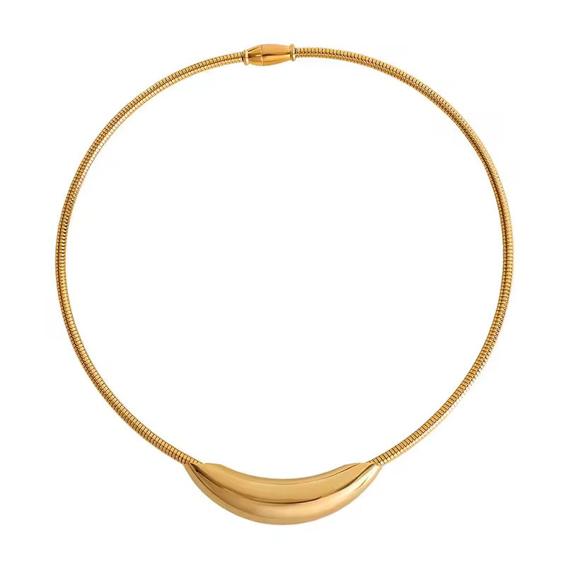 Royal Embrace Neckchain