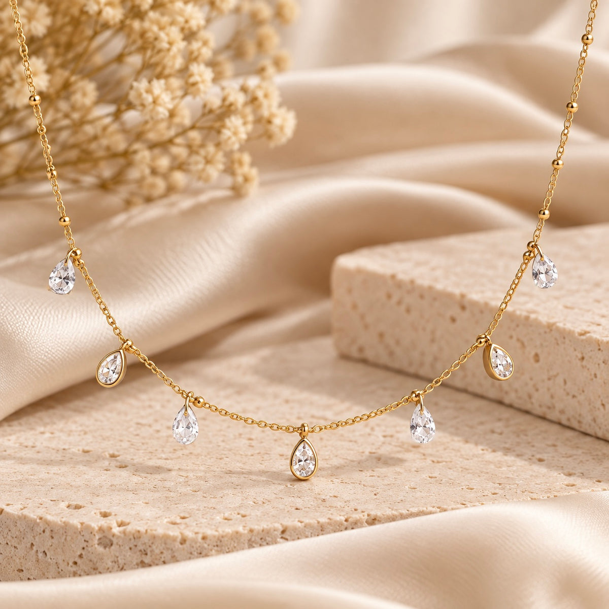 Mira Neckchain