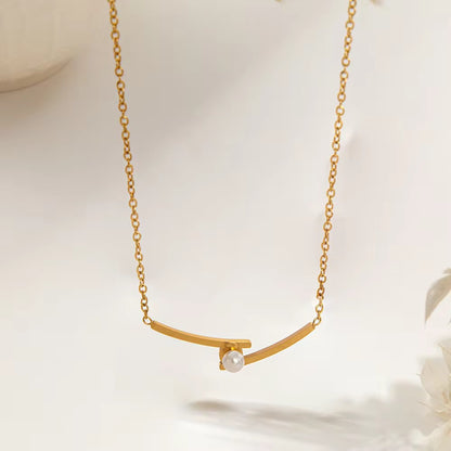 Elara Pearl Neckchain