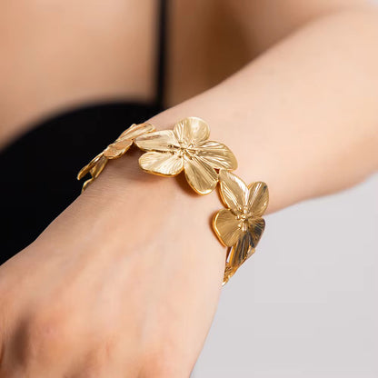 Floral Frame Bracelet