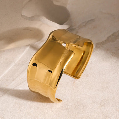 Nivara Band Bracelet