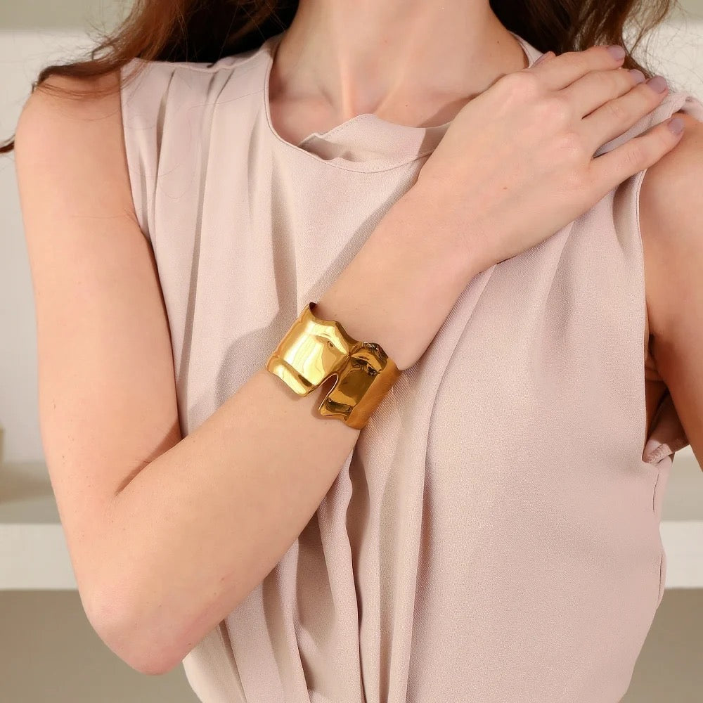 Nivara Band Bracelet