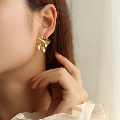 Ethereal Crest Earrings