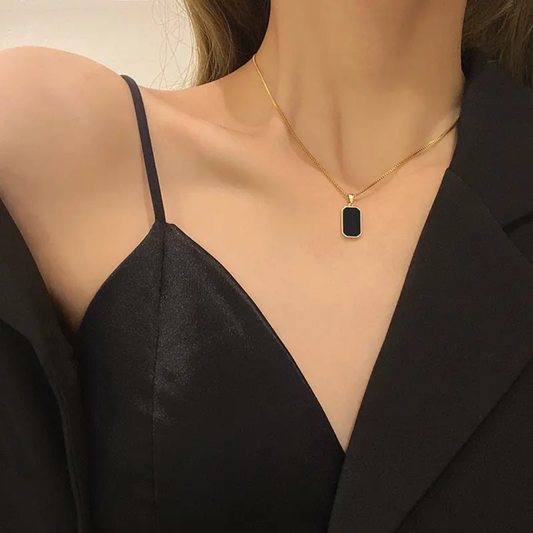 Black Onxy Charm neckchain